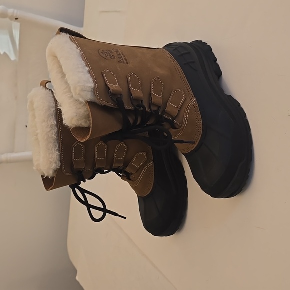 Kamik Weatherproof Winter Snow Boots Insulated Lace Up Brown Black Size 7 - Picture 1 of 17